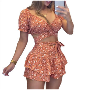 Chic Floral Women's Skorts in Orange